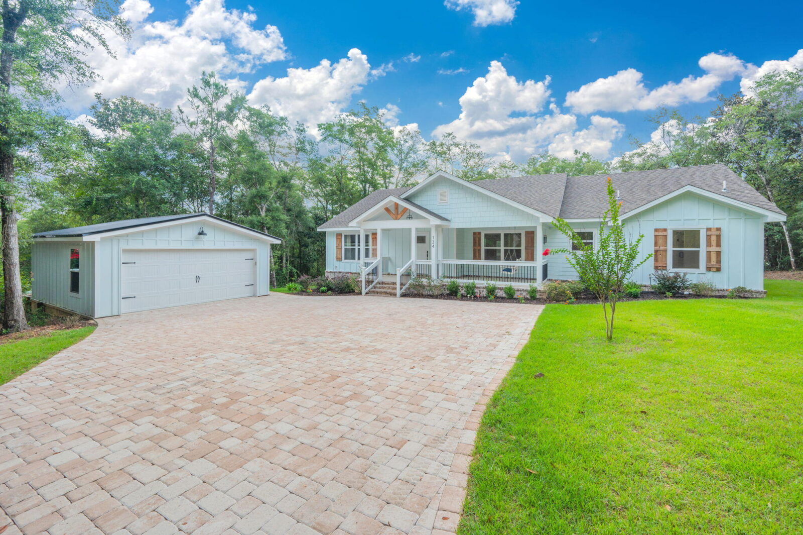 134 Deer Valley Drive, DeFuniak Springs, FL 32433